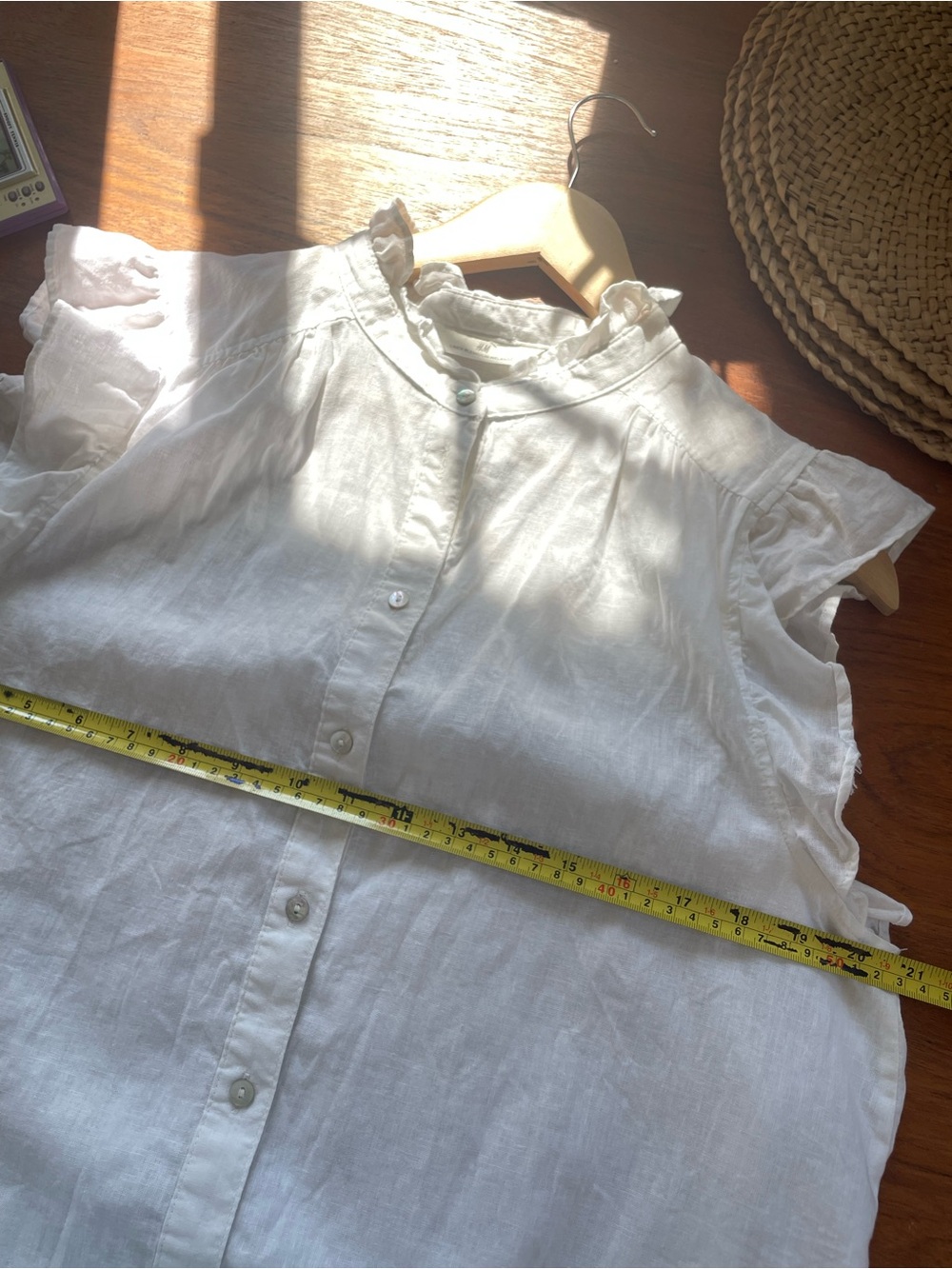 Linen-Blend Flutter Sleeve Button Up Ruffled Blouse Size Small - Picture 10 of 11